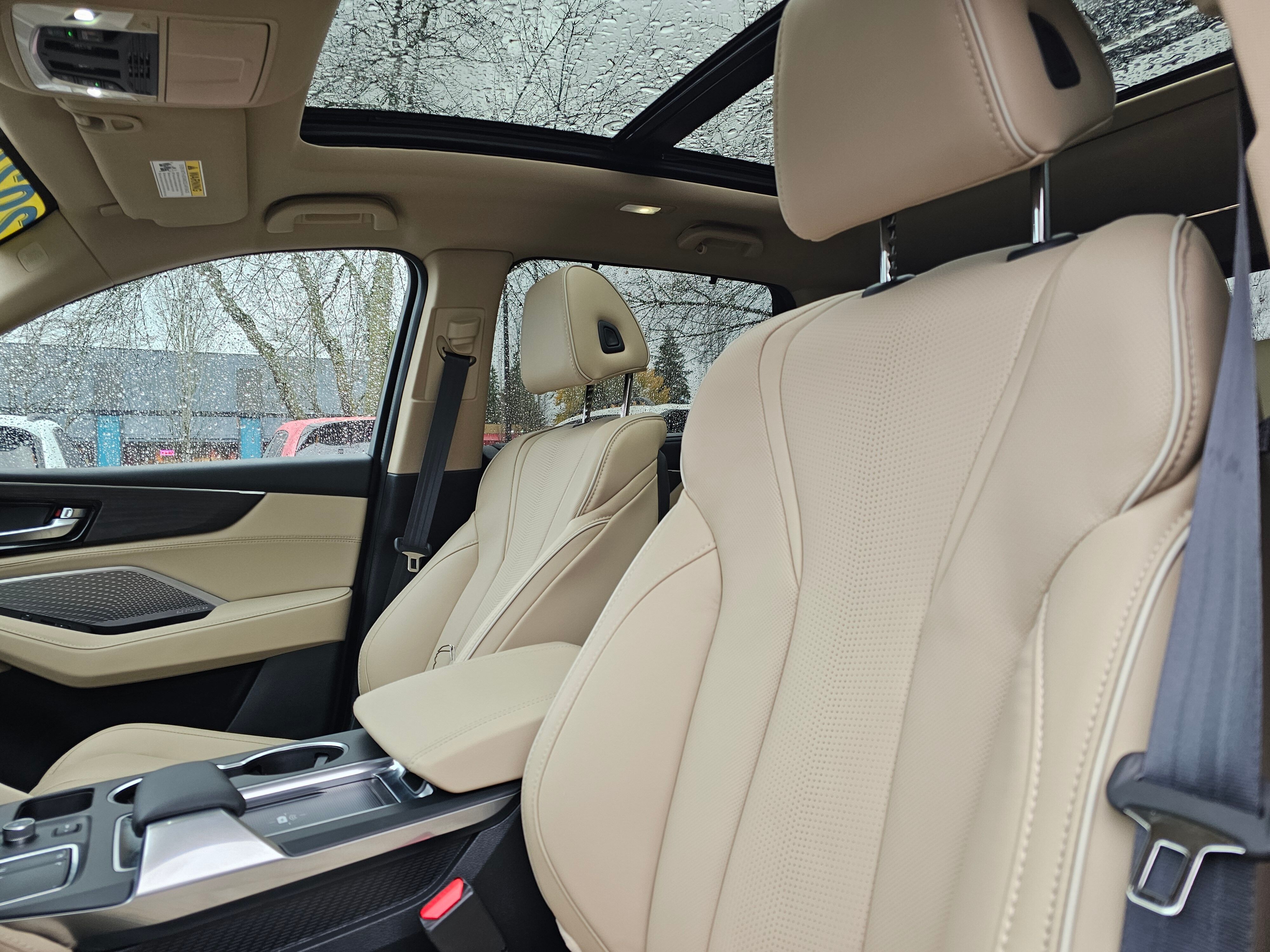 2024 Acura MDX SH-AWD Advance photo 2