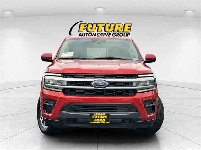 2022 Ford Expedition XLT photo 2