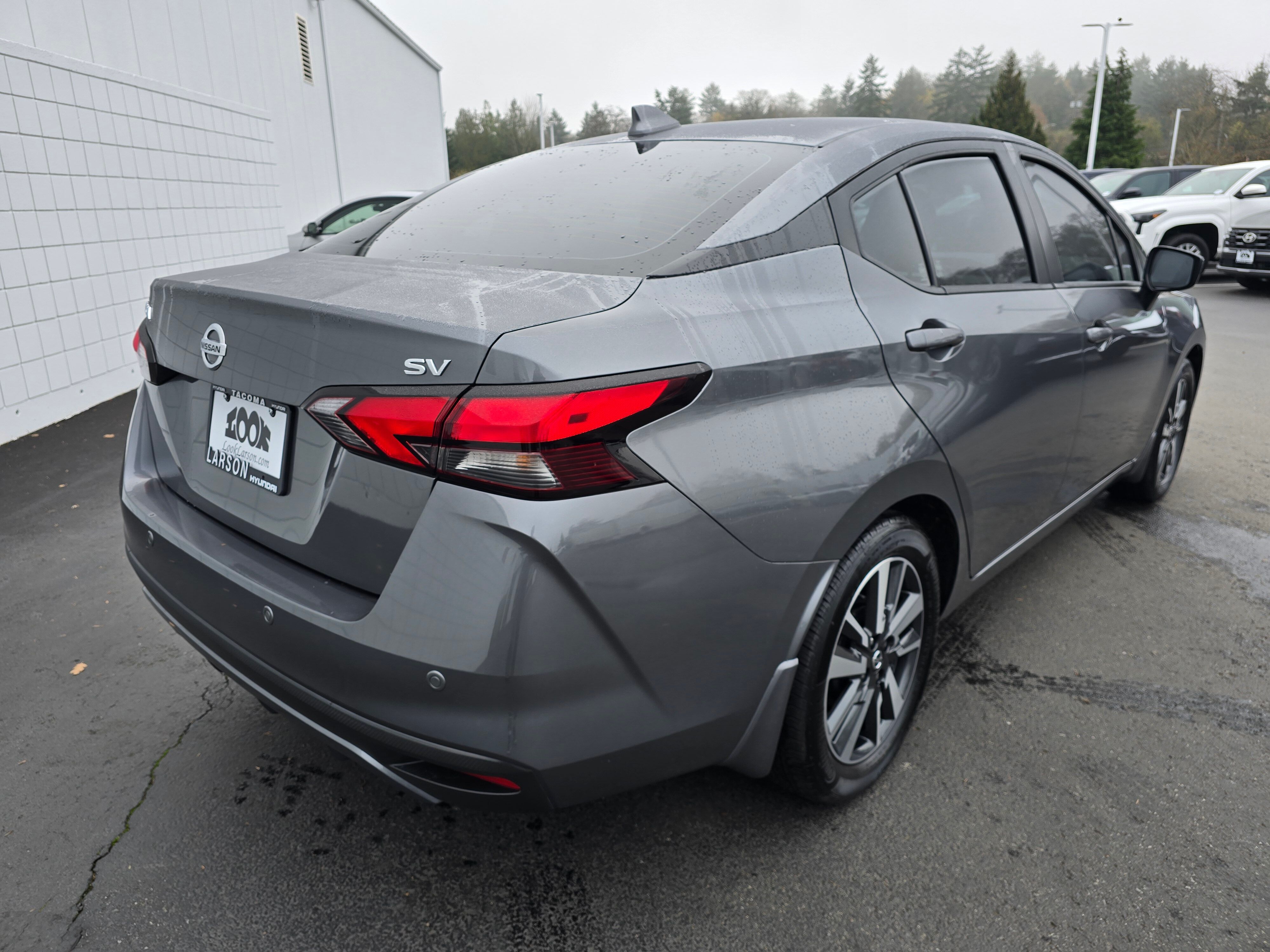2022 Nissan Versa 1.6 SV photo 2