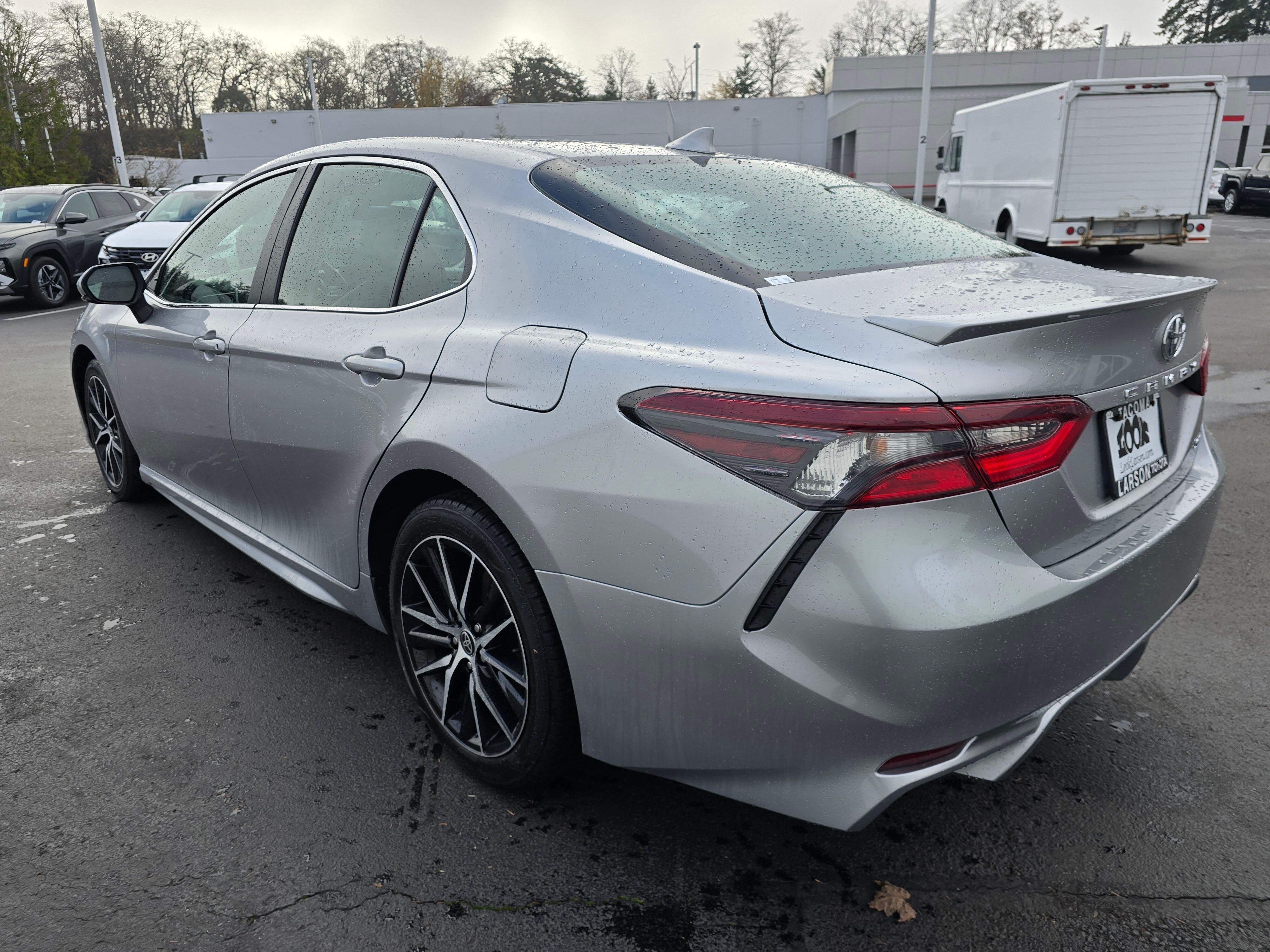 2024 Toyota Camry SE photo 2