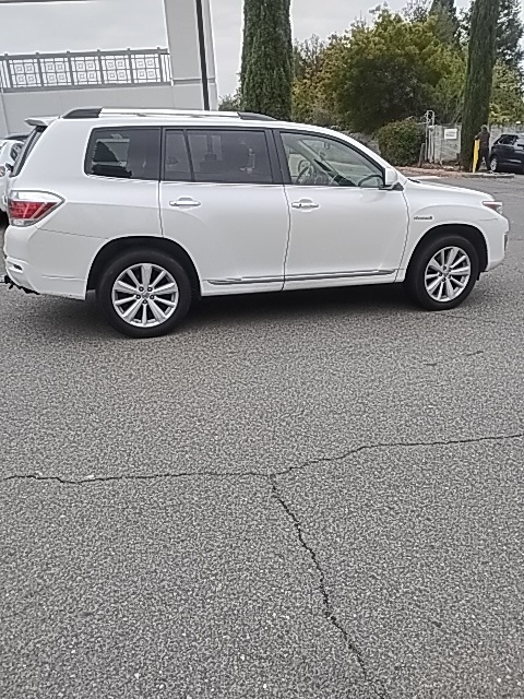 2013 Toyota Highlander Hybrid Limited photo 2