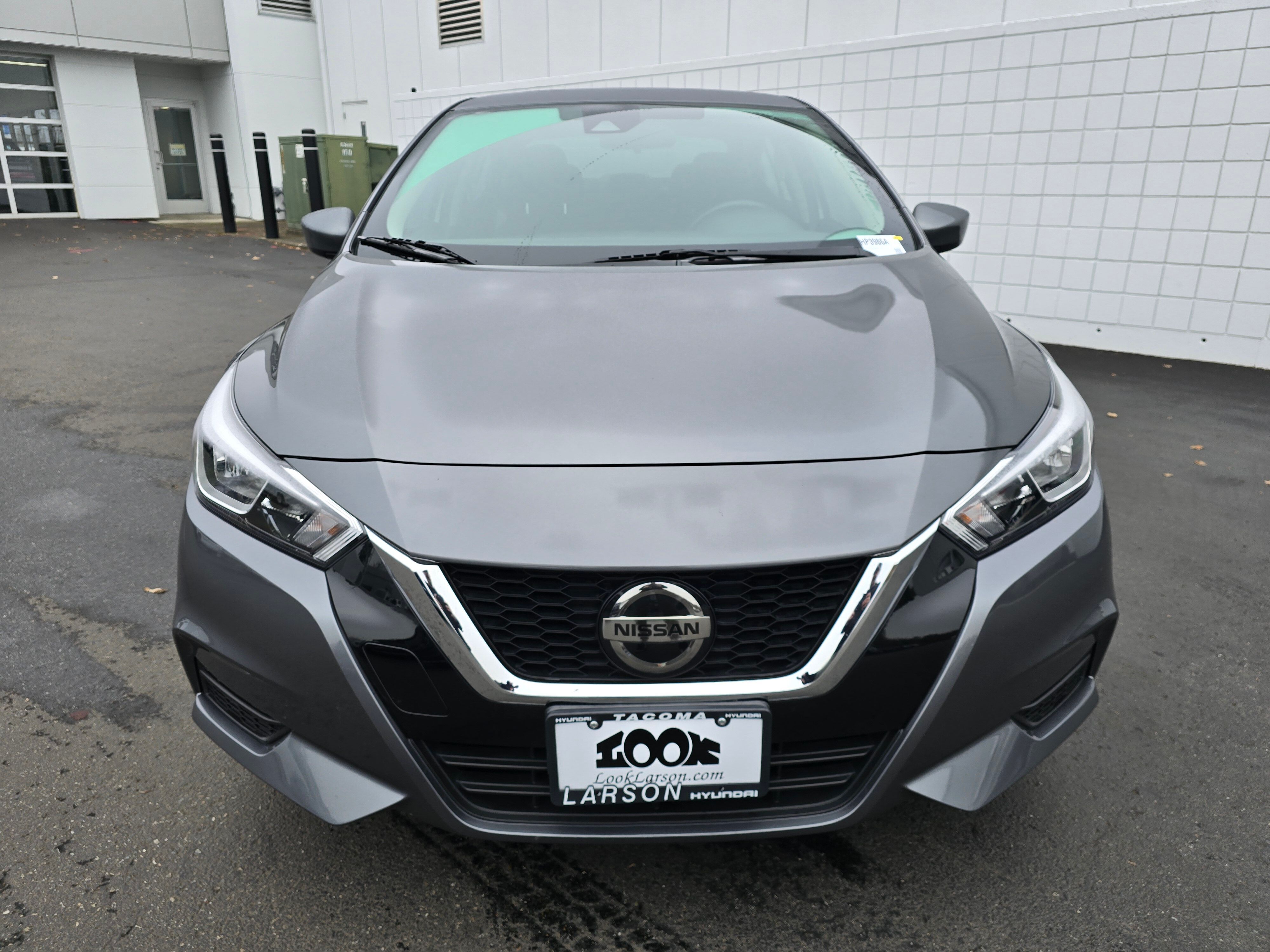 2022 Nissan Versa 1.6 SV photo 3