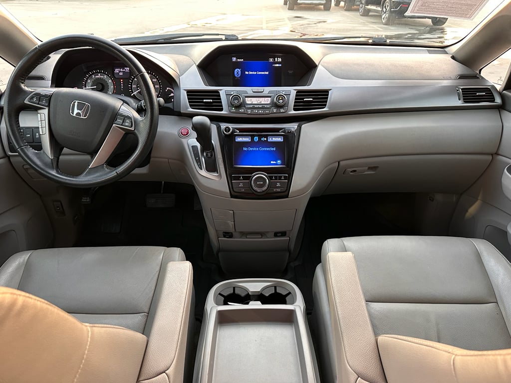 2015 Honda Odyssey EX-L photo 2