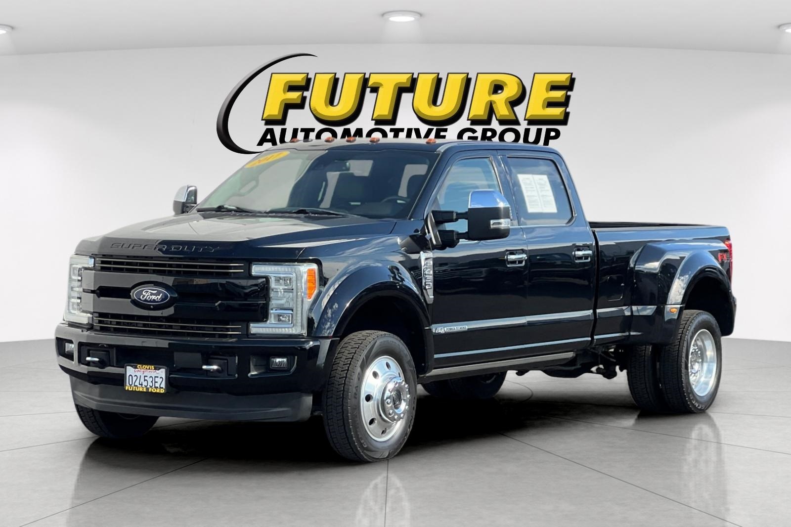 2017 Ford F-450 King Ranch photo 3