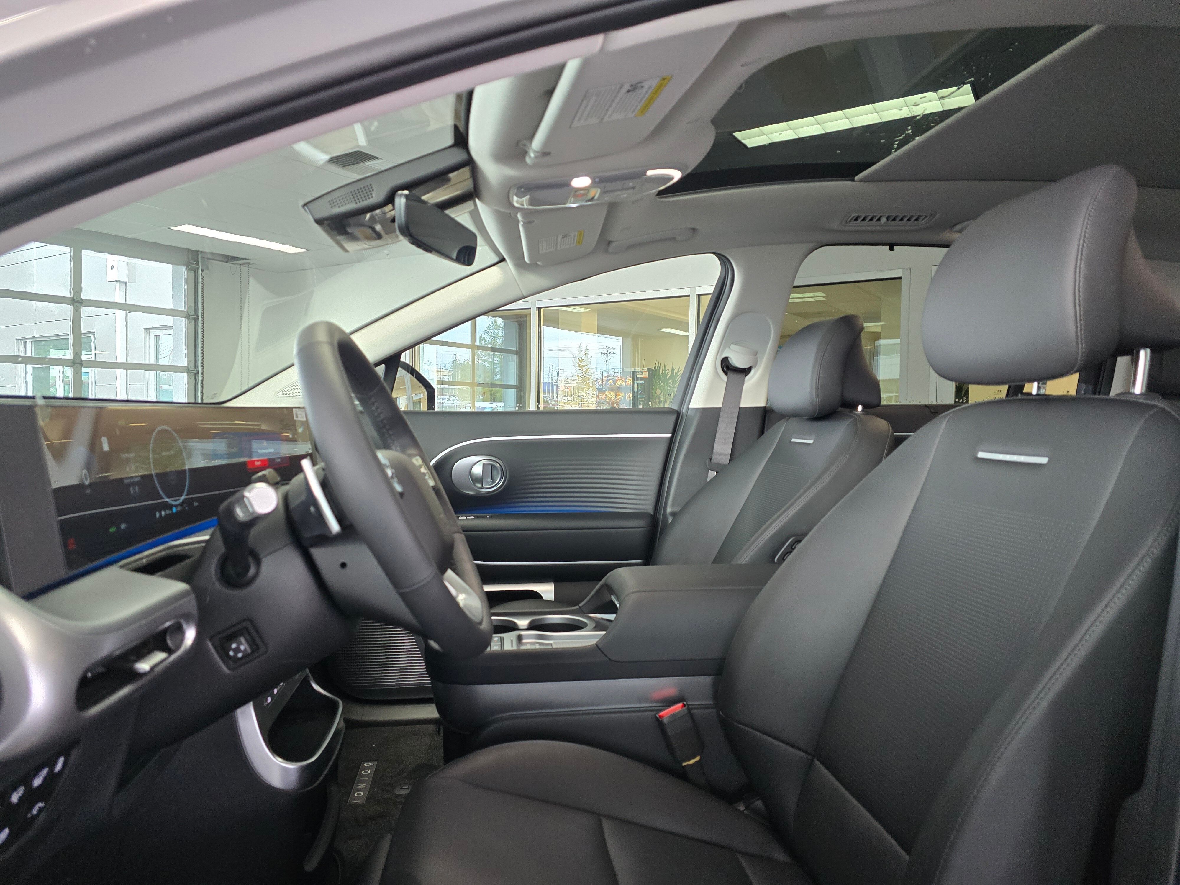 2026 Hyundai Ioniq Limited photo 2