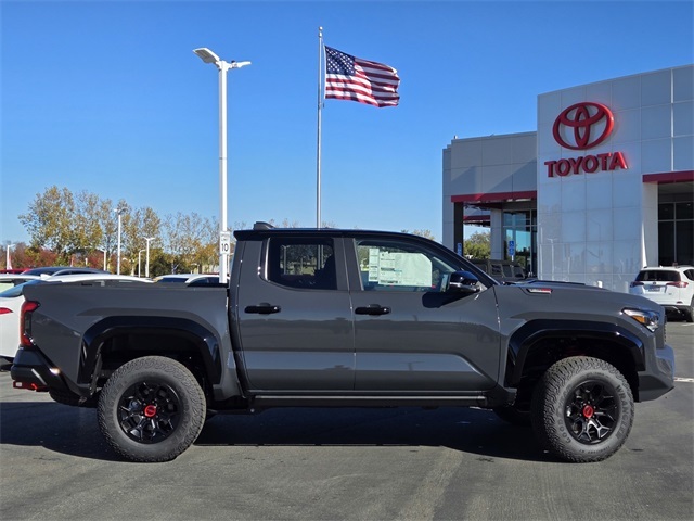 2025 Toyota Tacoma TRD Pro photo 2
