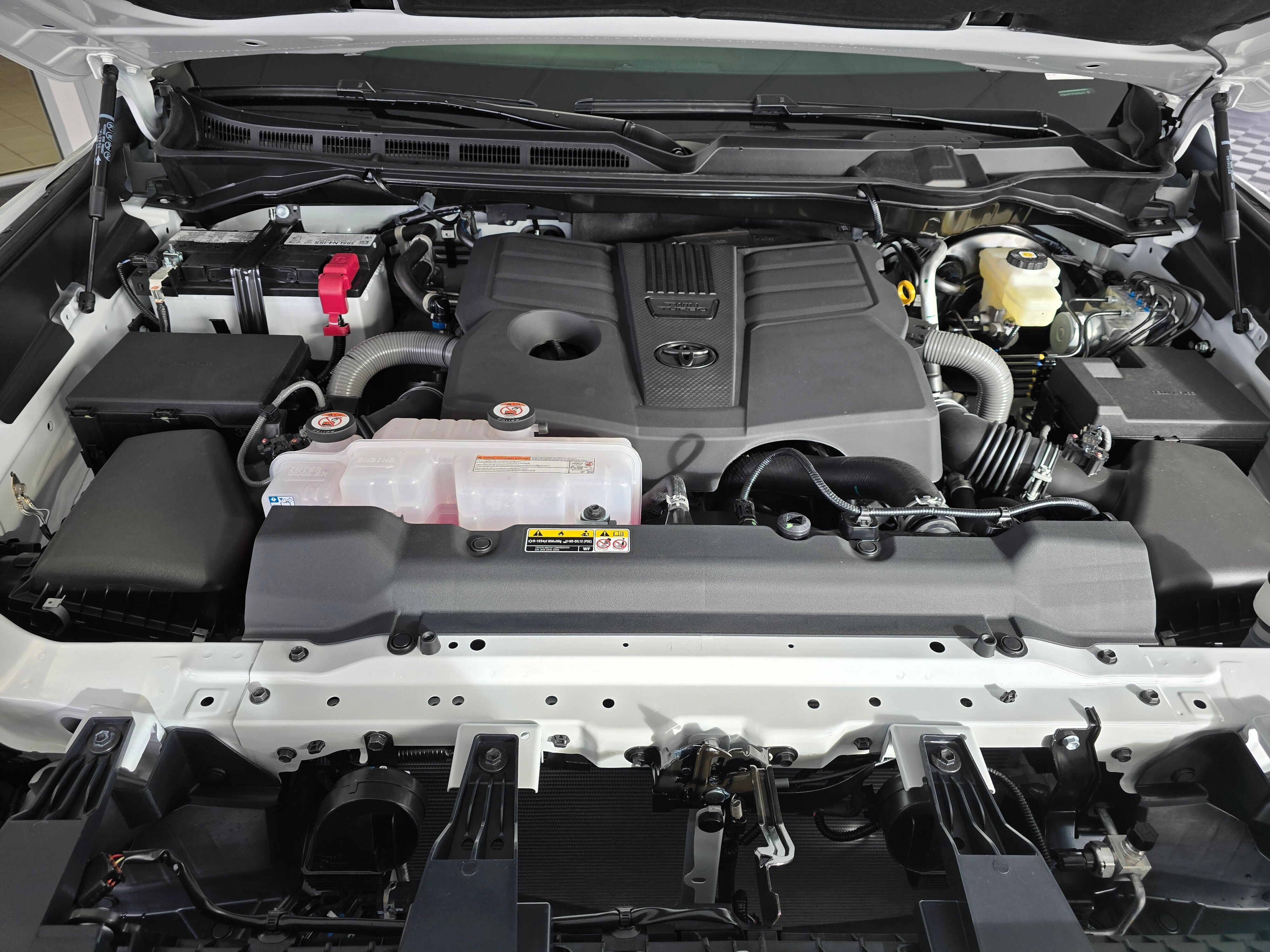 2026 Toyota Tundra Limited photo 3