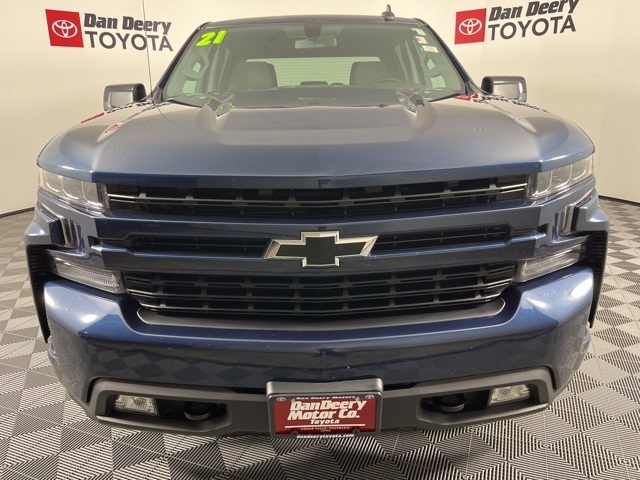 2021 Chevrolet Silverado RST photo 4