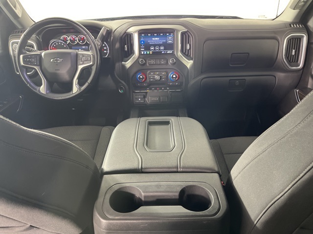 2021 Chevrolet Silverado RST photo 2