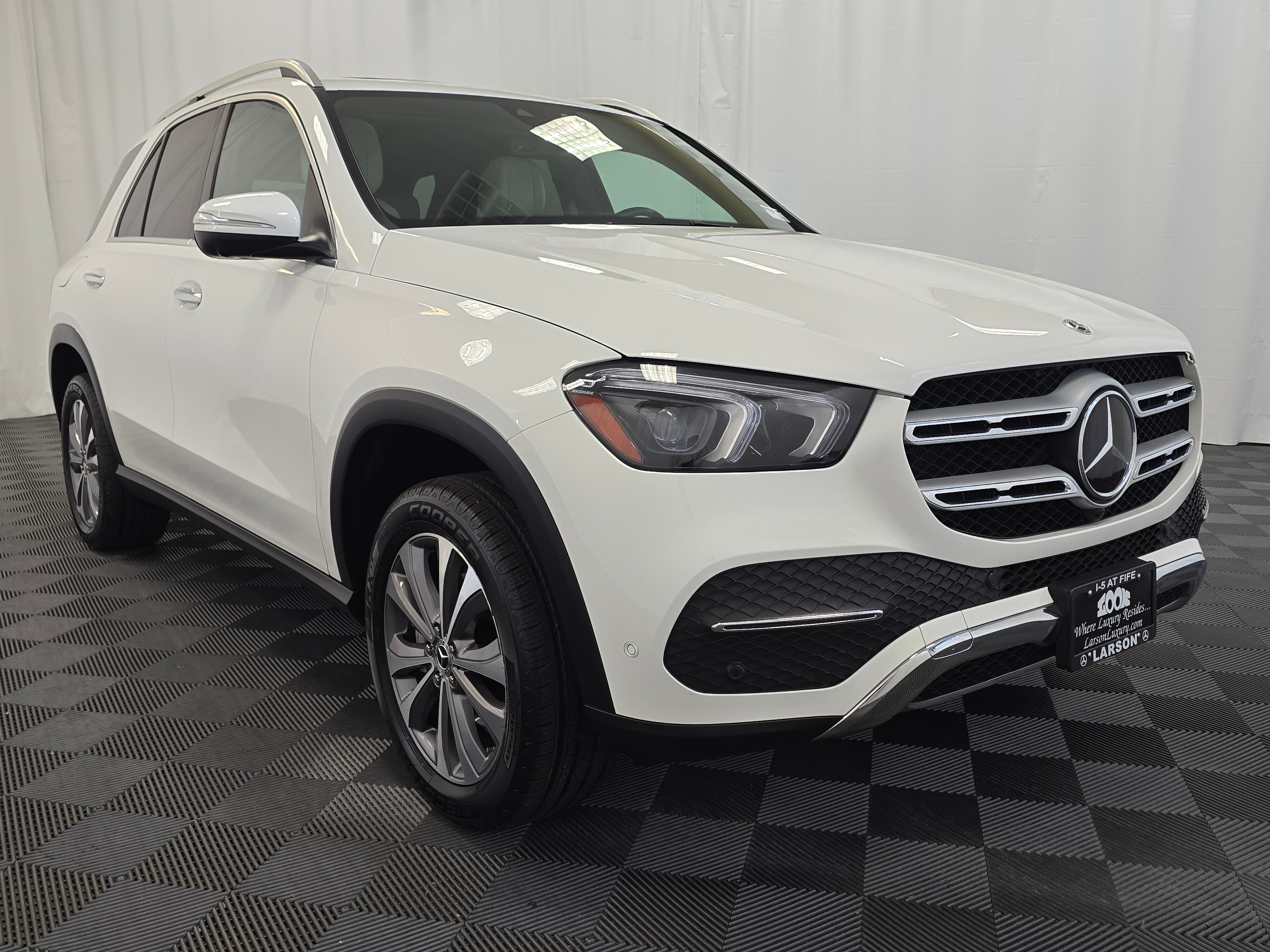 2023 Mercedes Benz GLE 350 4MATIC photo 4