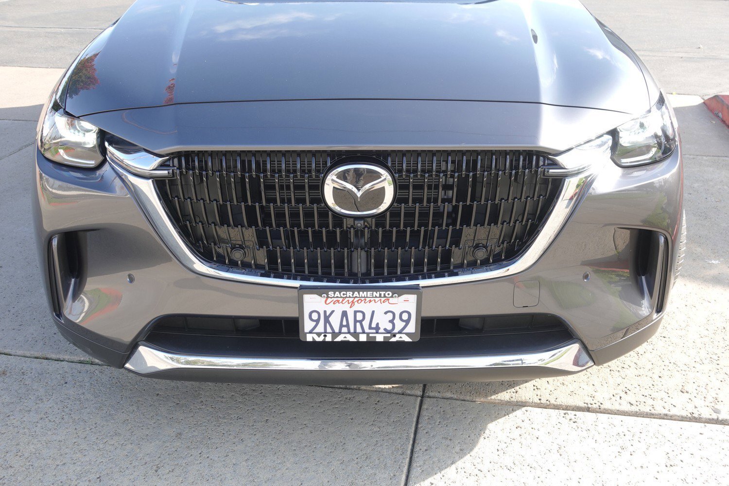 2024 Mazda CX-90 Plug-in Hybrid Premium Plus photo 2