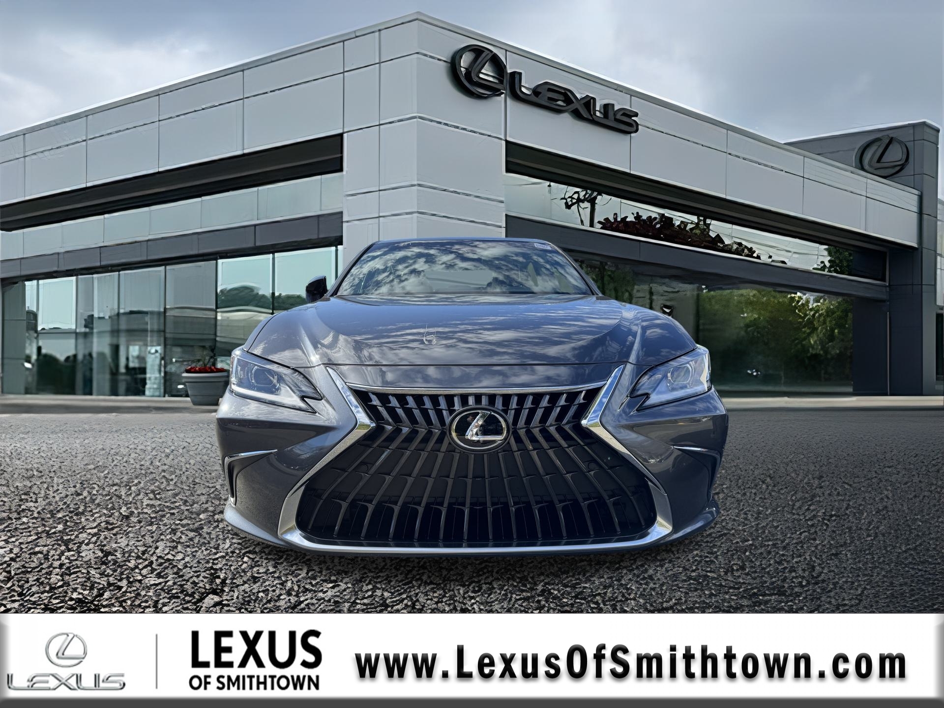 2025 Lexus ES 350 photo 2