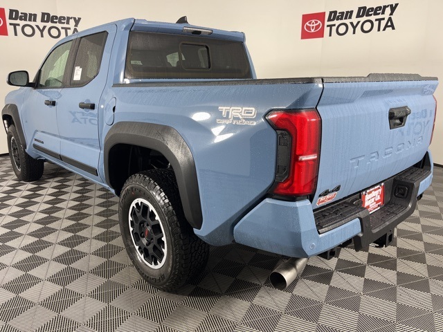 2026 Toyota Tacoma TRD Off-Road photo 4
