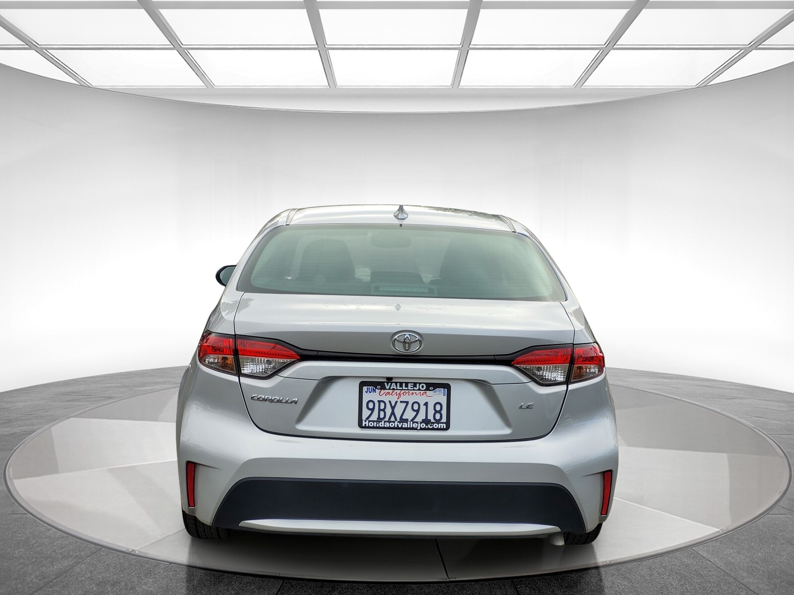 2022 Toyota Corolla LE photo 3