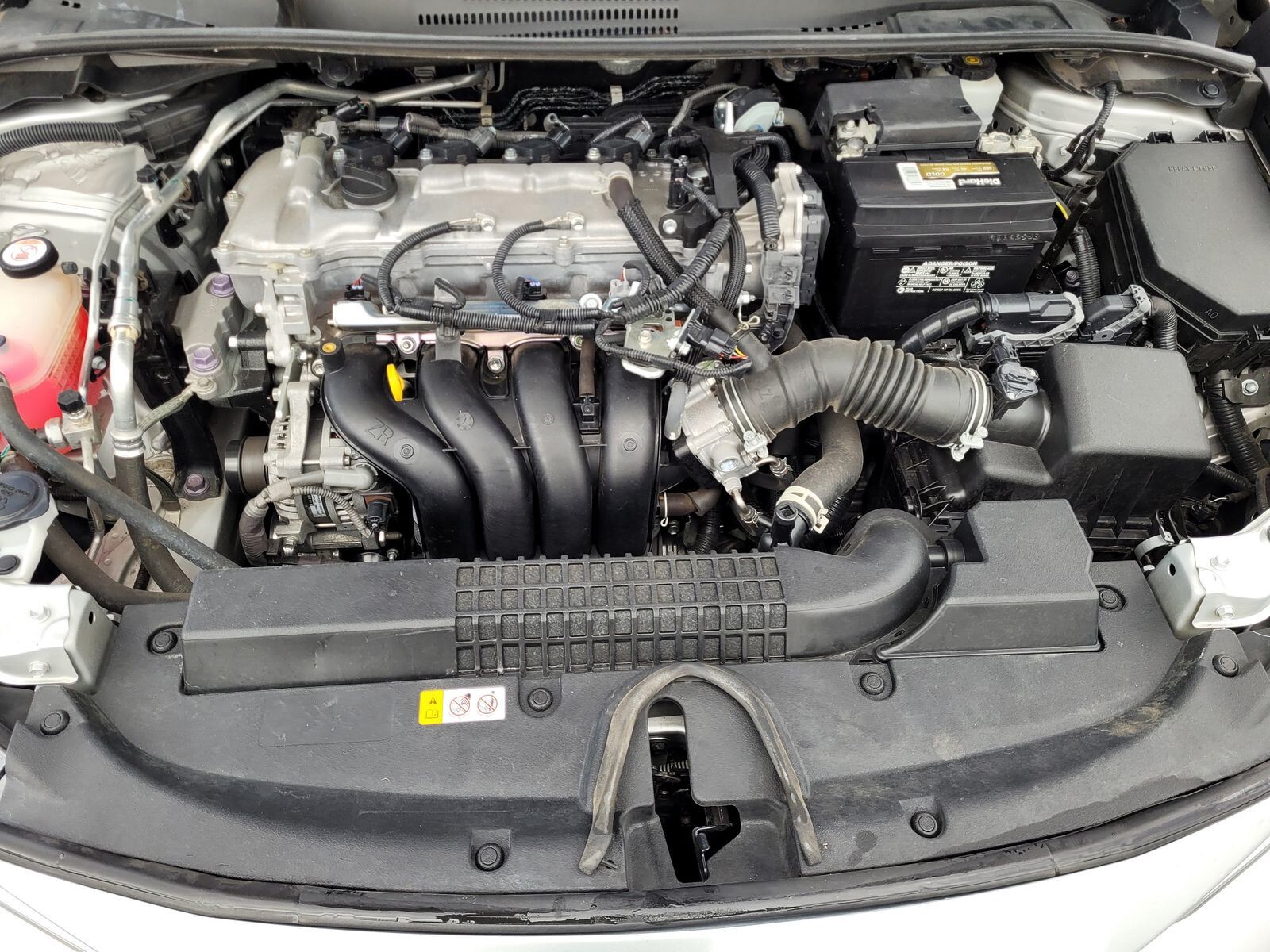 2022 Toyota Corolla LE photo 4