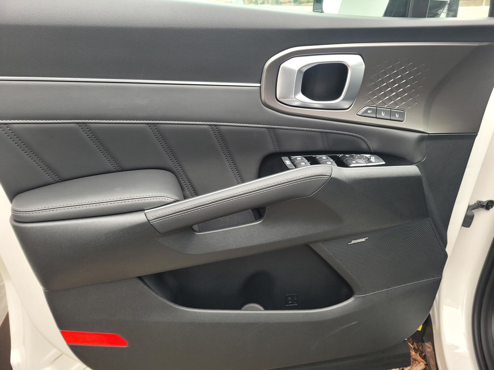 2026 Kia Sorento Hybrid X-Line SX Prestige photo 4