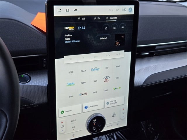 2022 Ford Mustang Mach-E Select photo 4