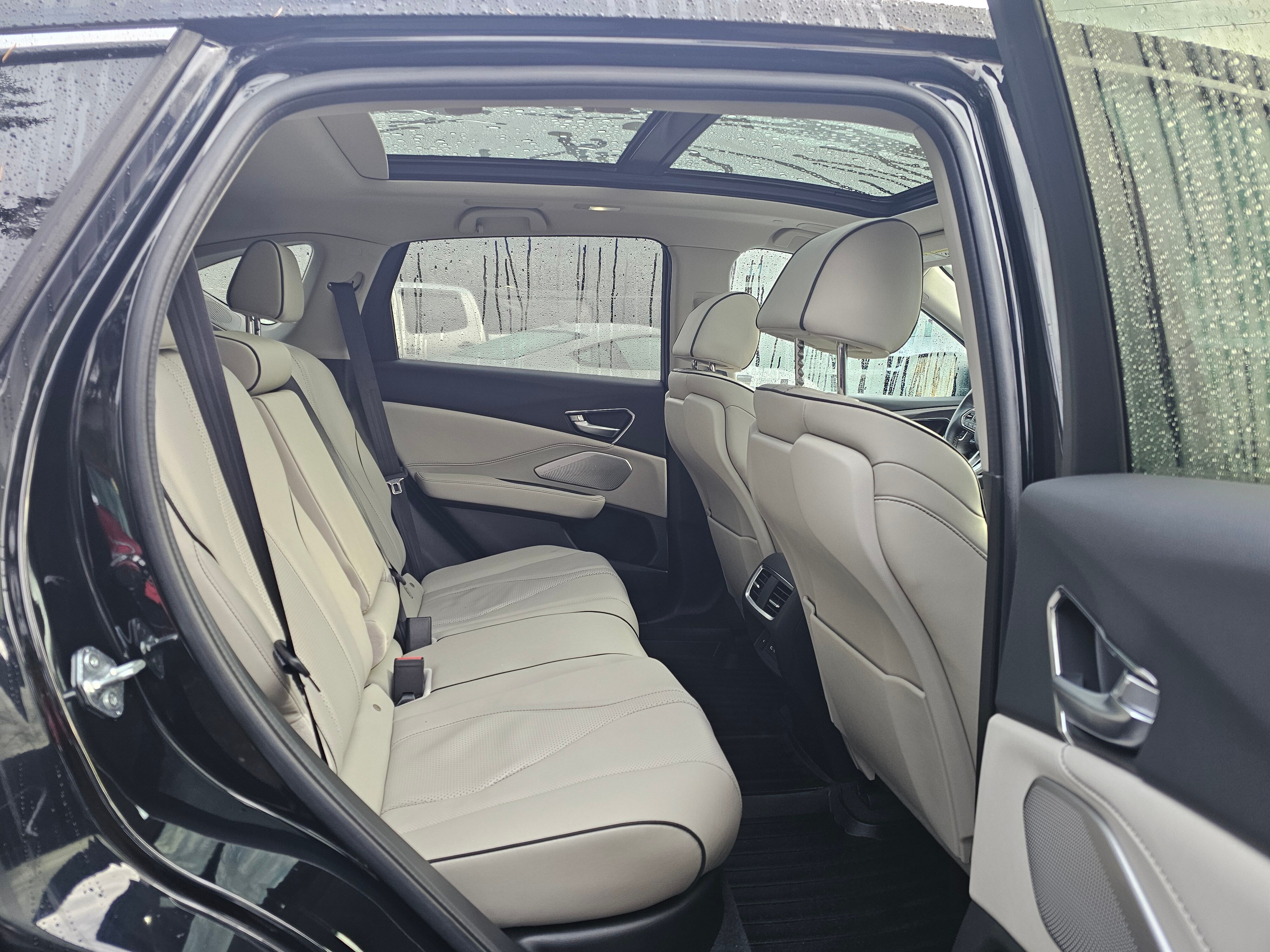 2025 Acura RDX Advance photo 4