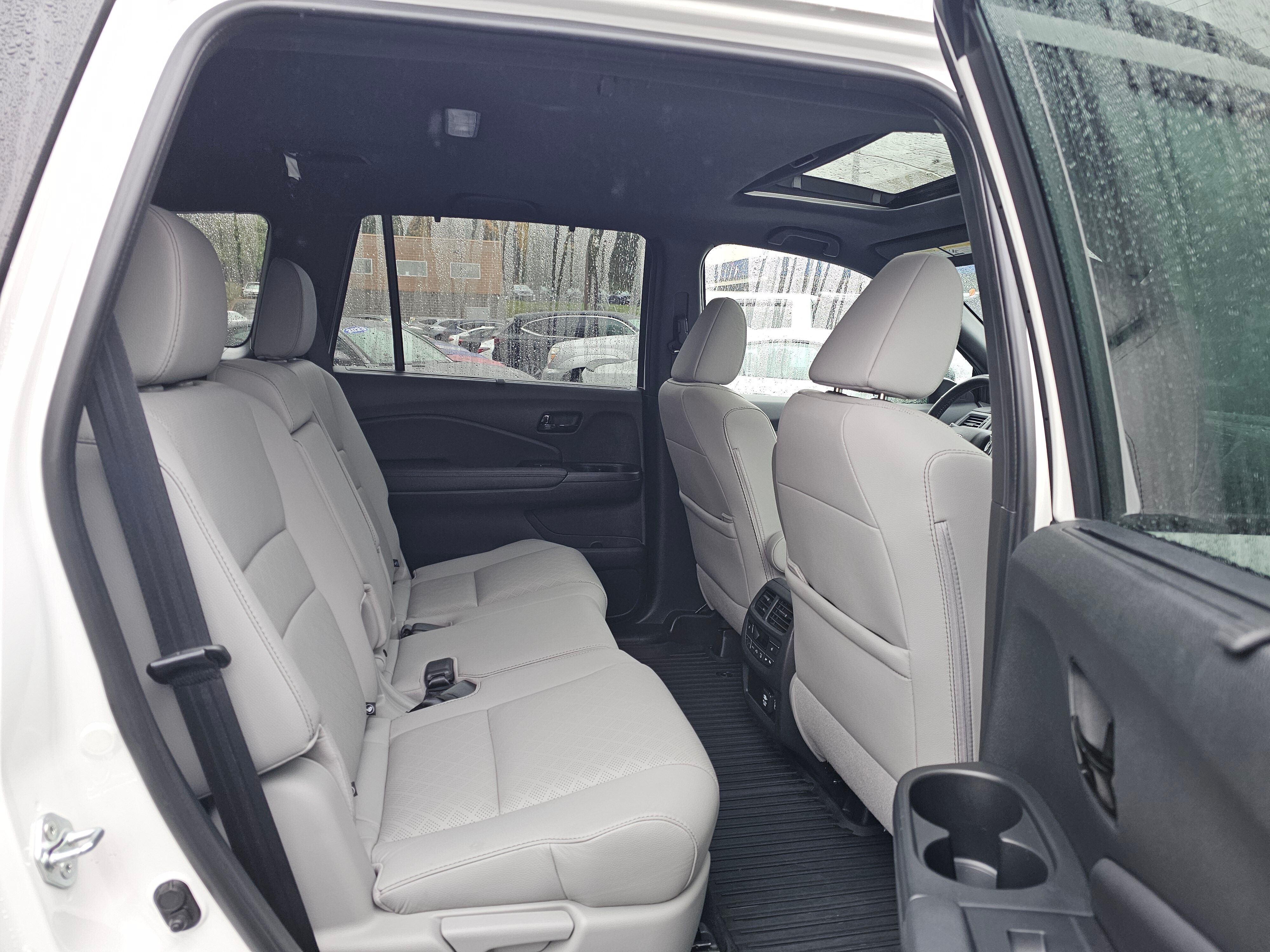 2023 Honda Passport Elite photo 4