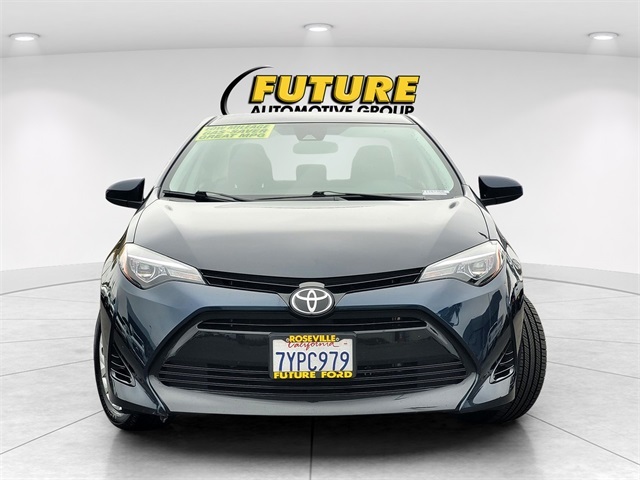 2018 Toyota Corolla LE photo 2