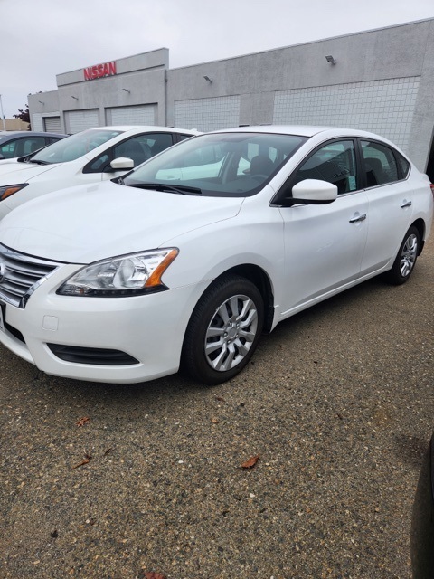 2014 Nissan Sentra S photo 2
