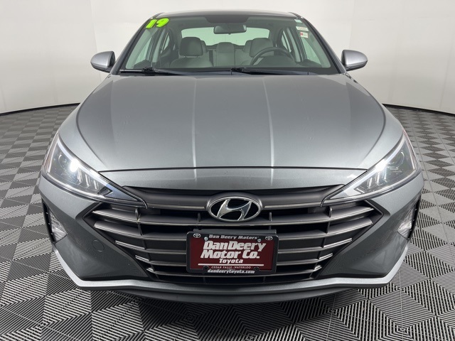2019 Hyundai Elantra SE photo 4