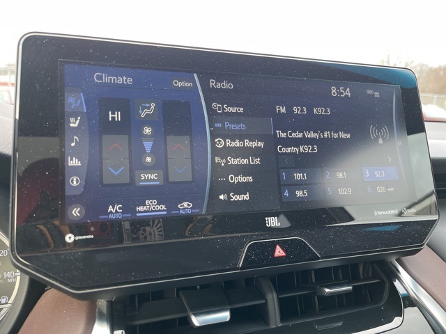 2021 Toyota Venza Limited photo 4