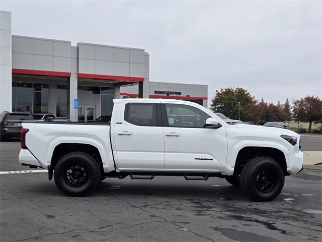 2026 Toyota Tacoma SR5 photo 3