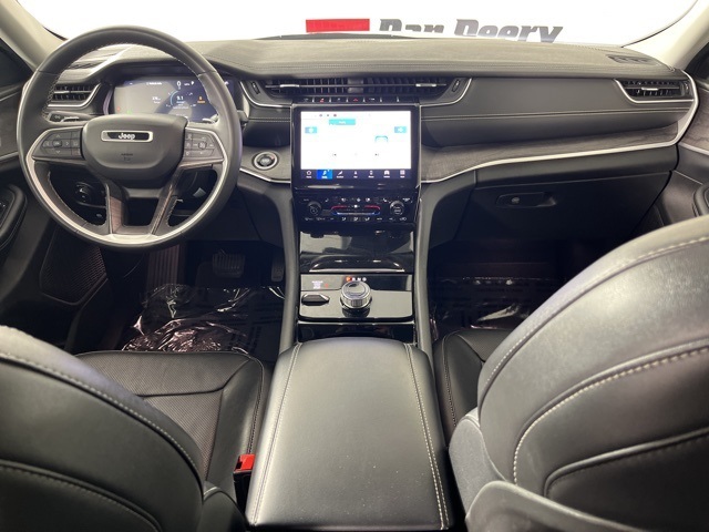 2023 Jeep Grand Cherokee Limited photo 2