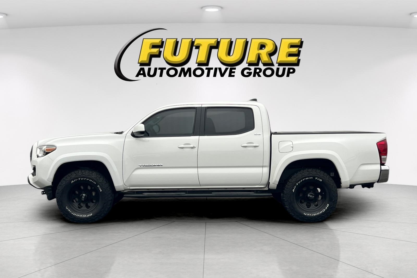 2019 Toyota Tacoma SR5 4x4 photo 3