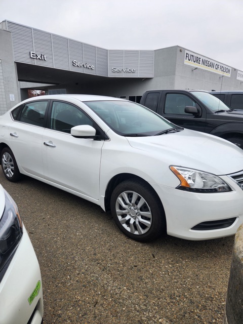 2014 Nissan Sentra S photo 3
