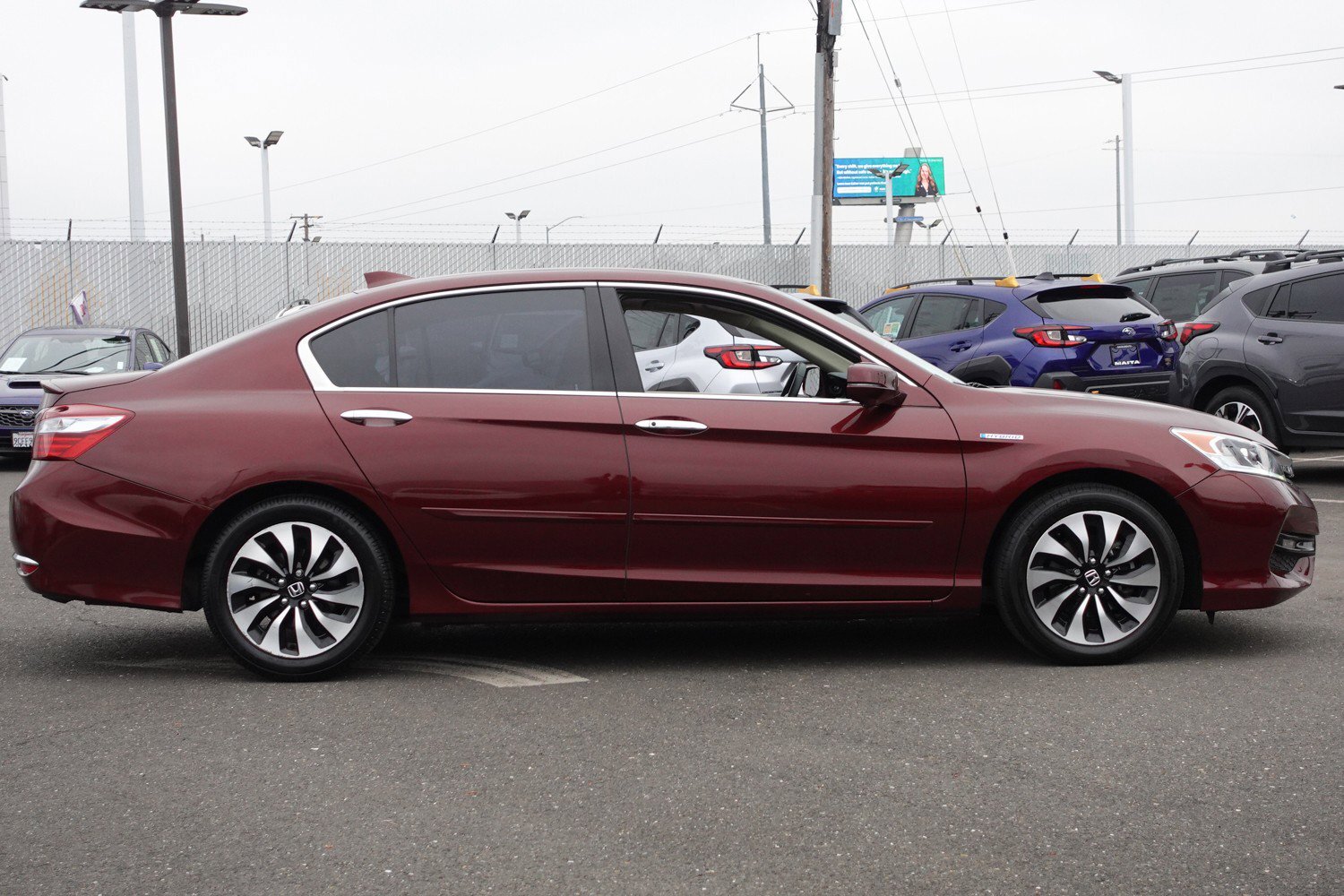 2017 Honda Accord Hybrid EX-L photo 4