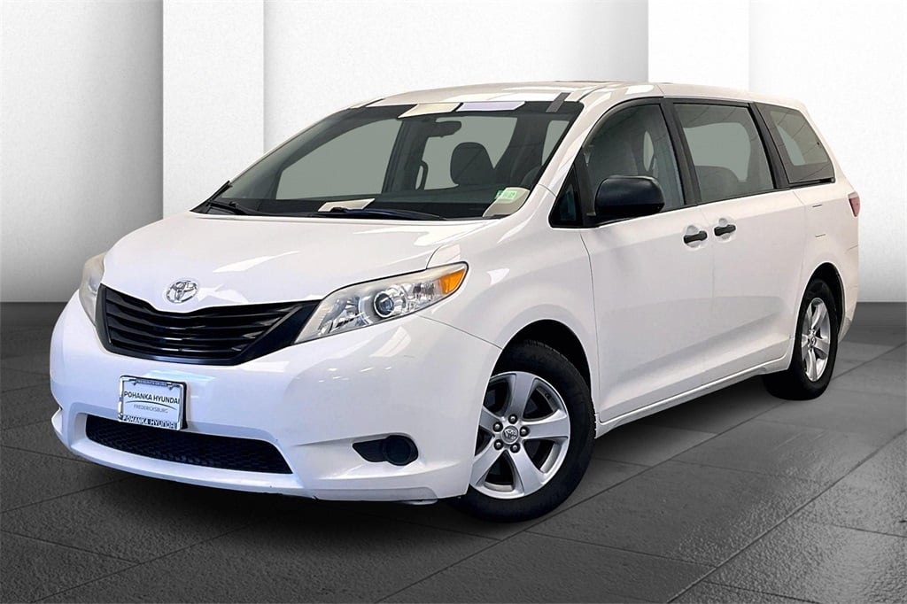 2015 Toyota Sienna L photo 3