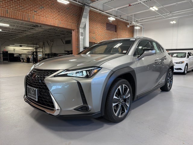 2021 Lexus UX 250h photo 3