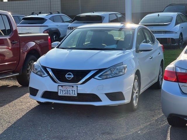 2017 Nissan Sentra SV photo 3