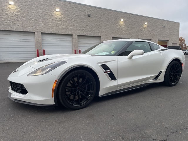 2019 Chevrolet Corvette Grand Sport 1LT photo 2