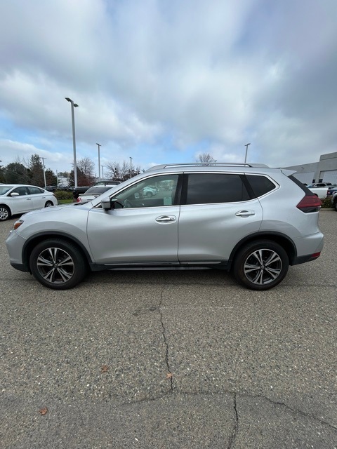 2018 Nissan Rogue SL photo 4