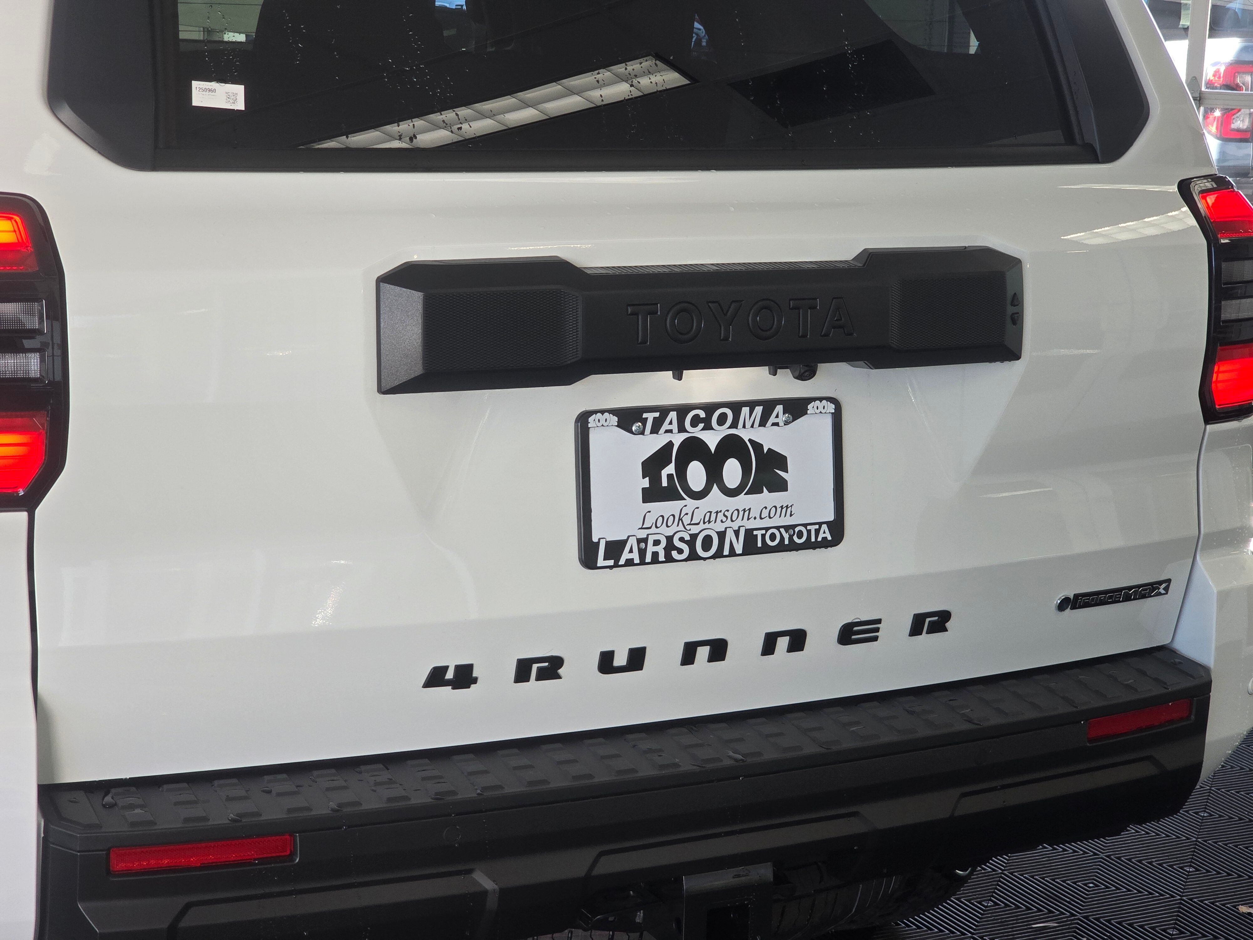 2025 Toyota 4Runner TRD Off-Road photo 4