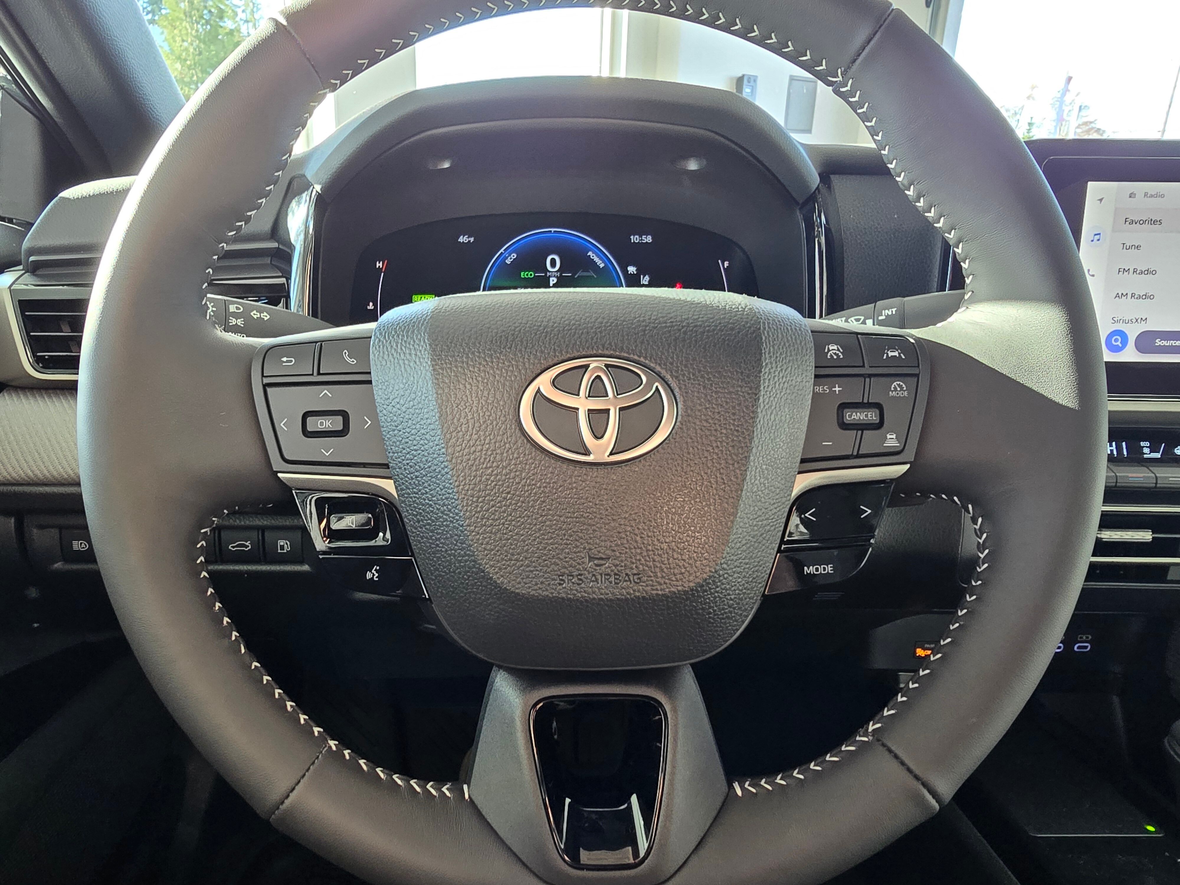 2026 Toyota Camry SE photo 4