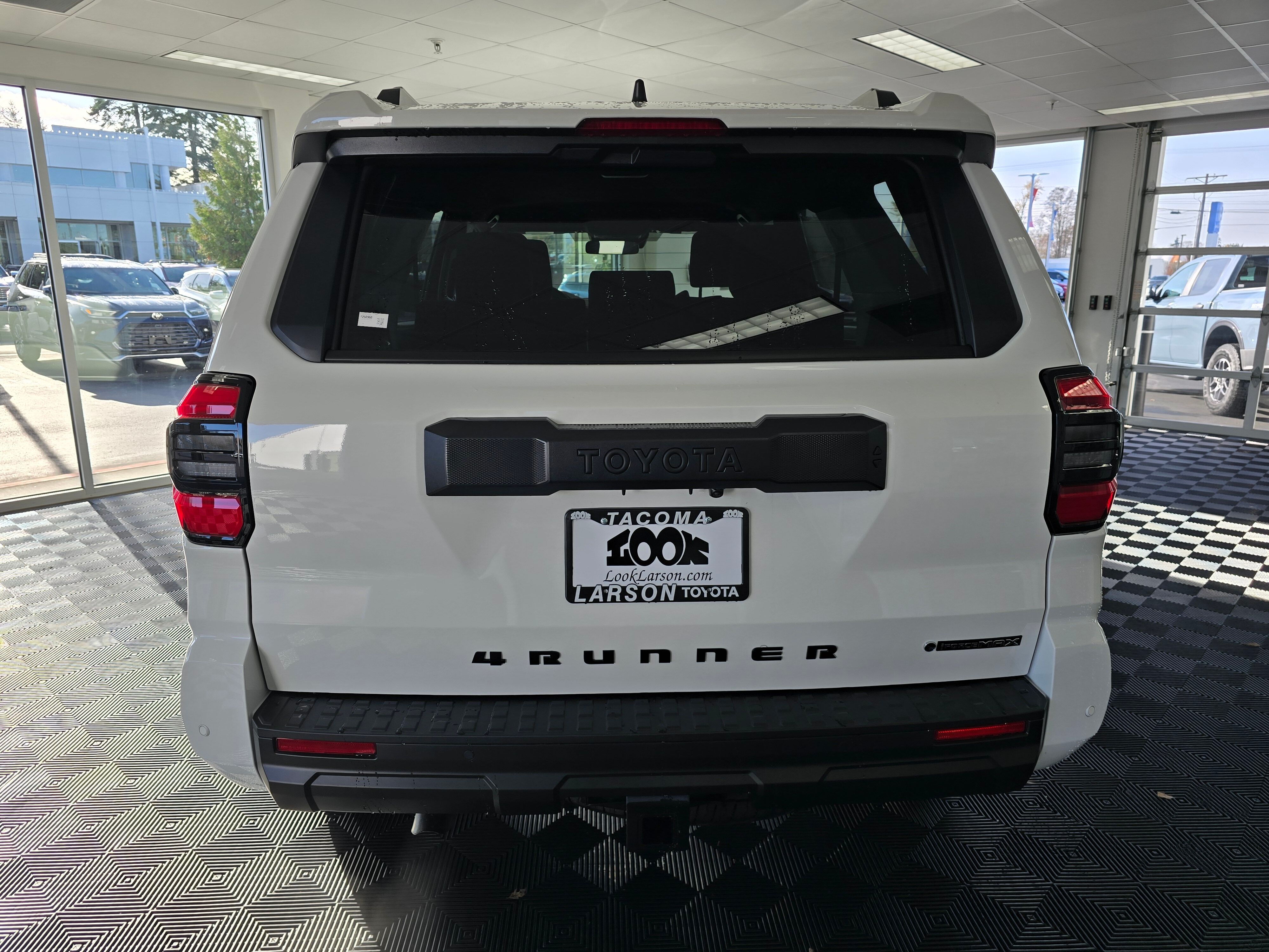 2025 Toyota 4Runner TRD Off-Road photo 2