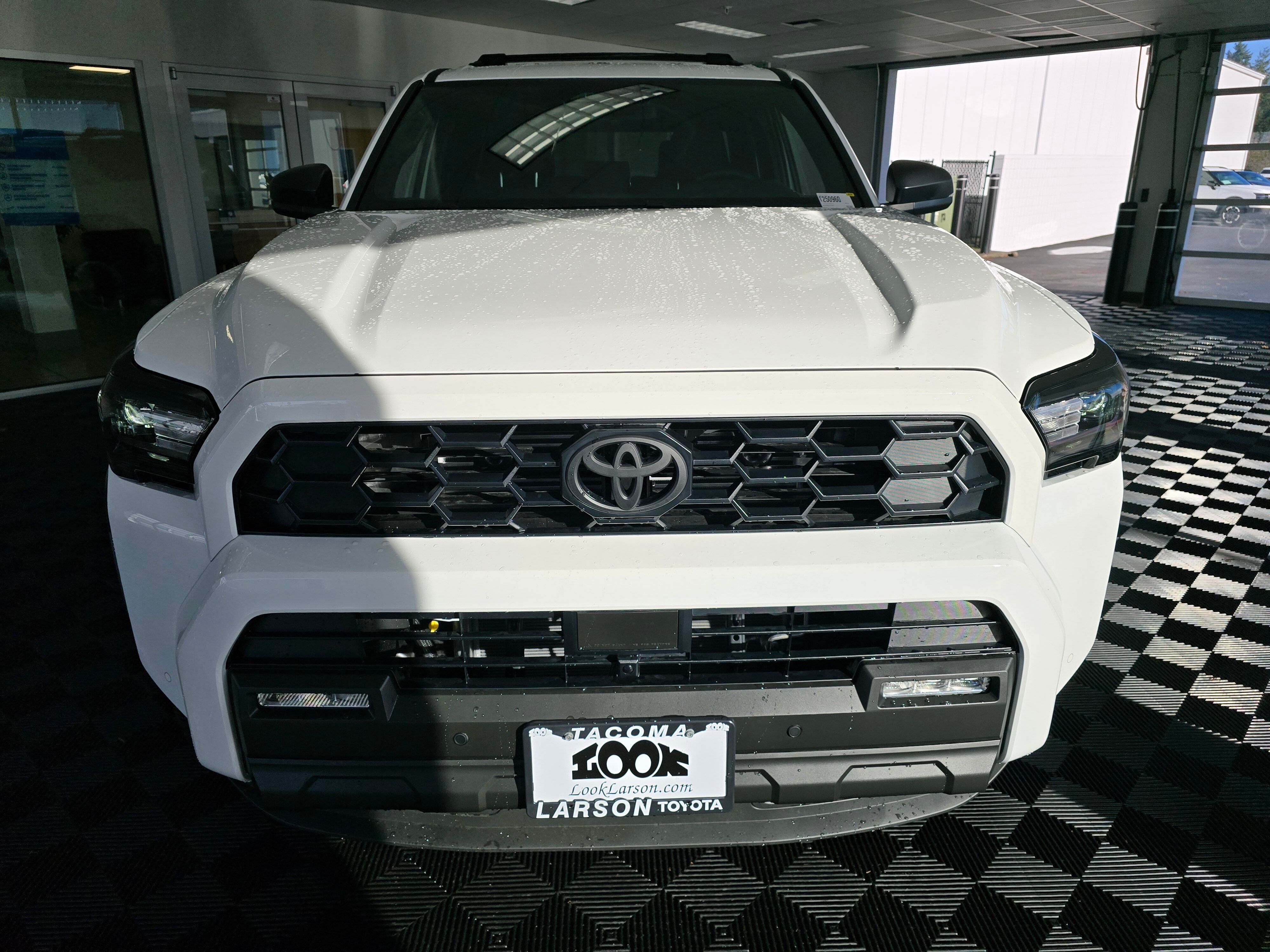 2025 Toyota 4Runner TRD Off-Road photo 3