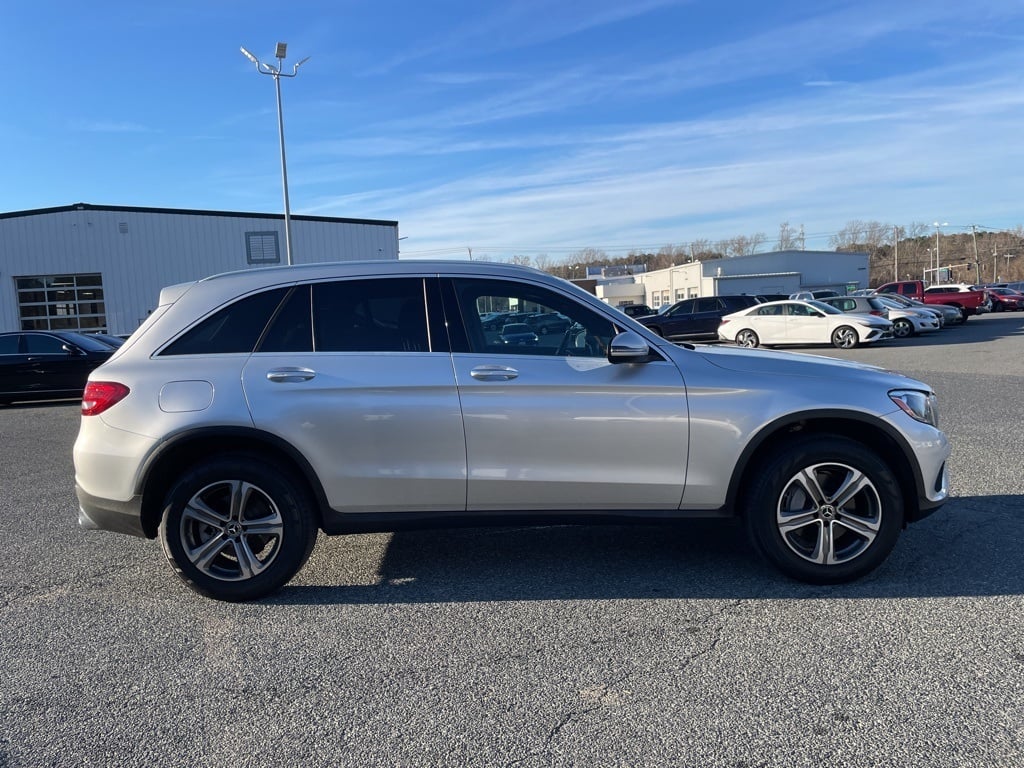 2018 Mercedes Benz GLC 300 photo 4