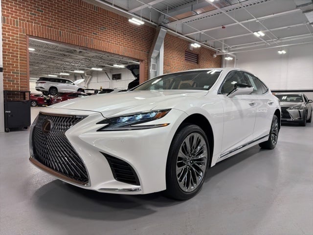 2018 Lexus LS 500 photo 3