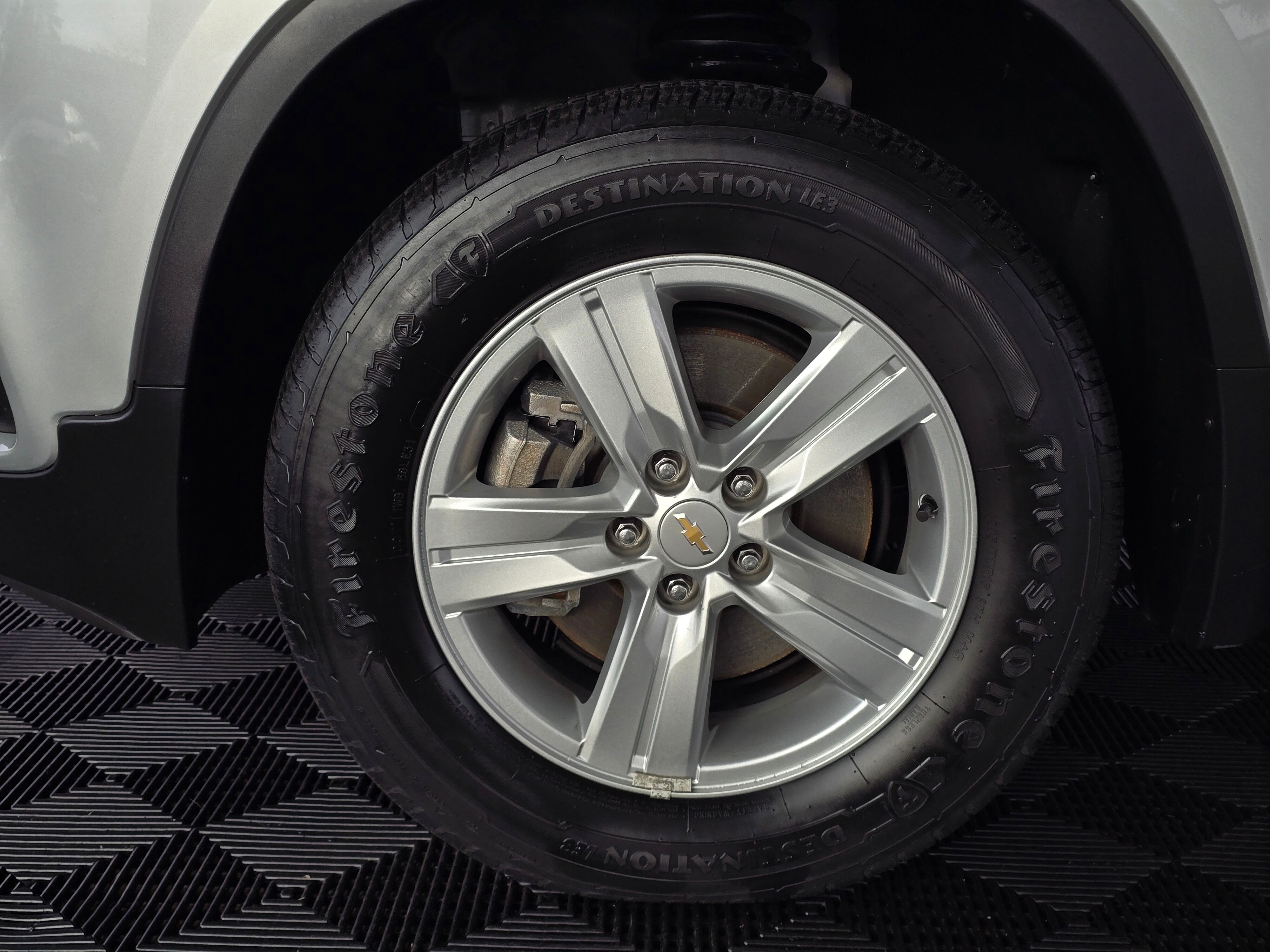 2021 Chevrolet Trax LT photo 3