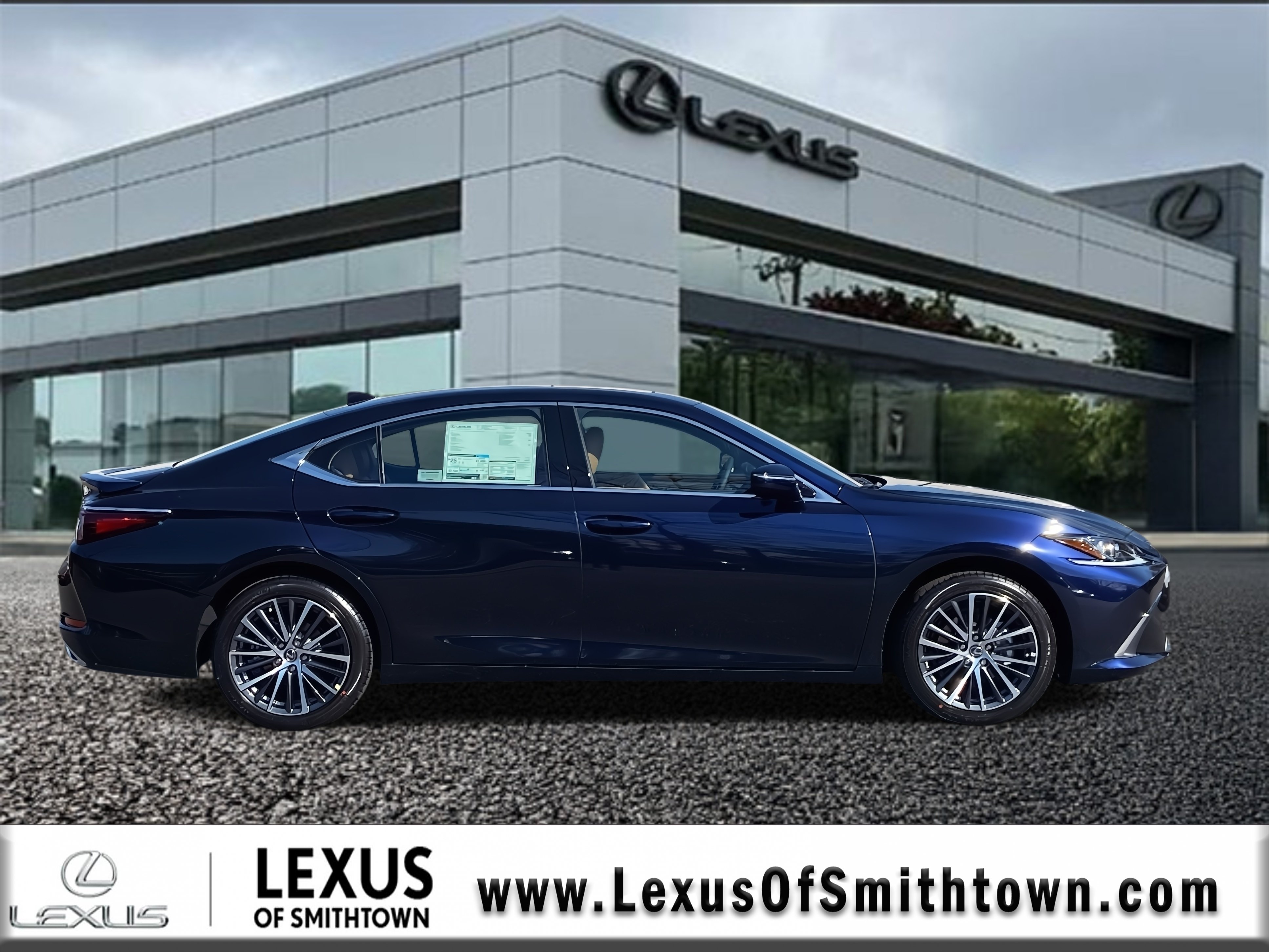 2025 Lexus ES 350 photo 2