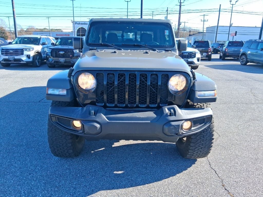2021 Jeep Gladiator Willys photo 2