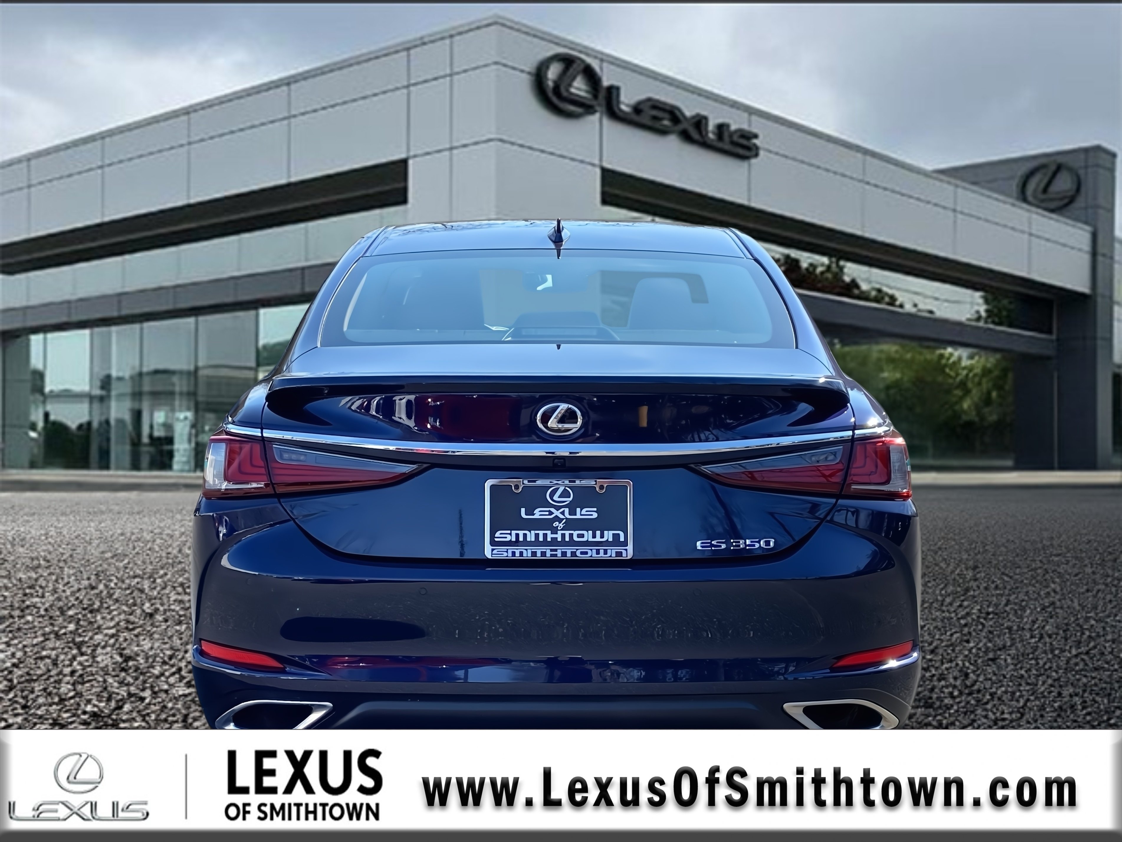 2025 Lexus ES 350 photo 4