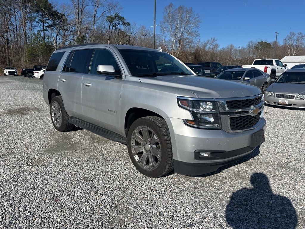 2019 Chevrolet Tahoe LT photo 3