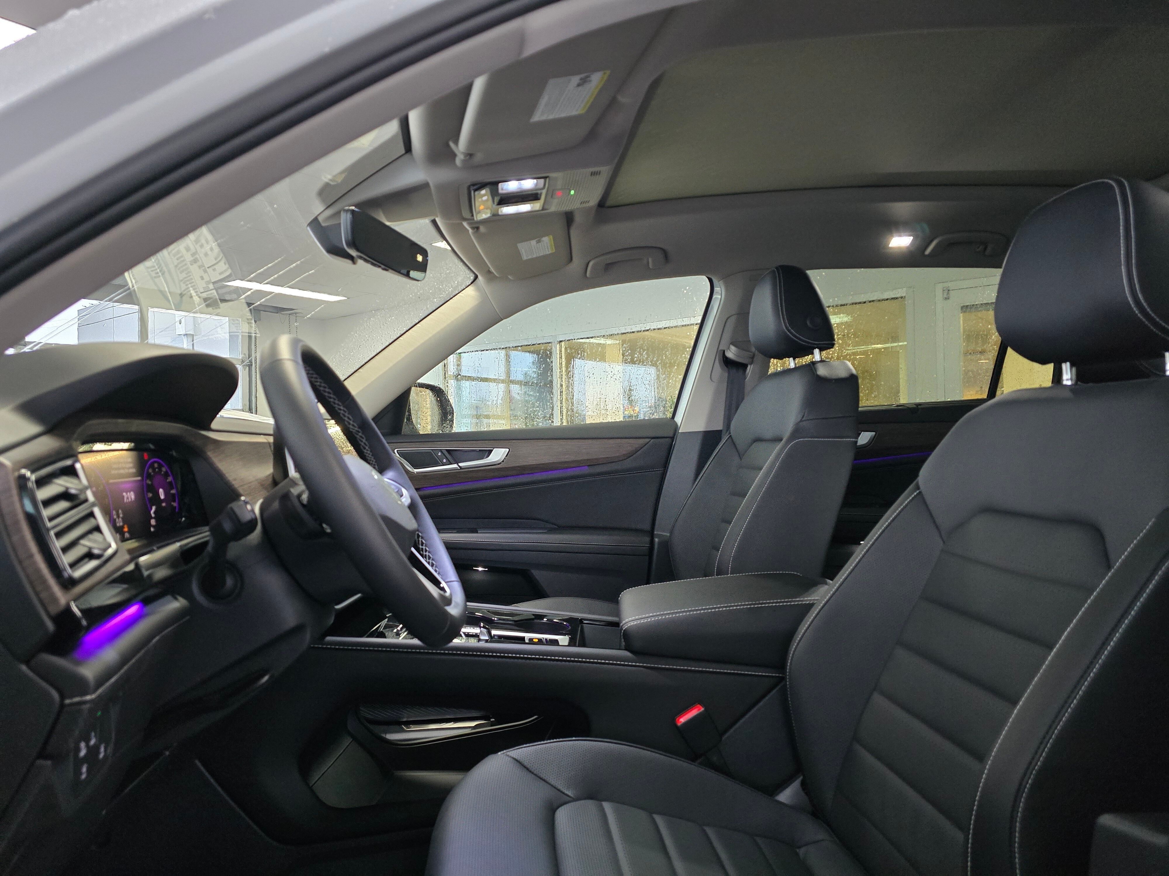 2026 Volkswagen Atlas SEL photo 3