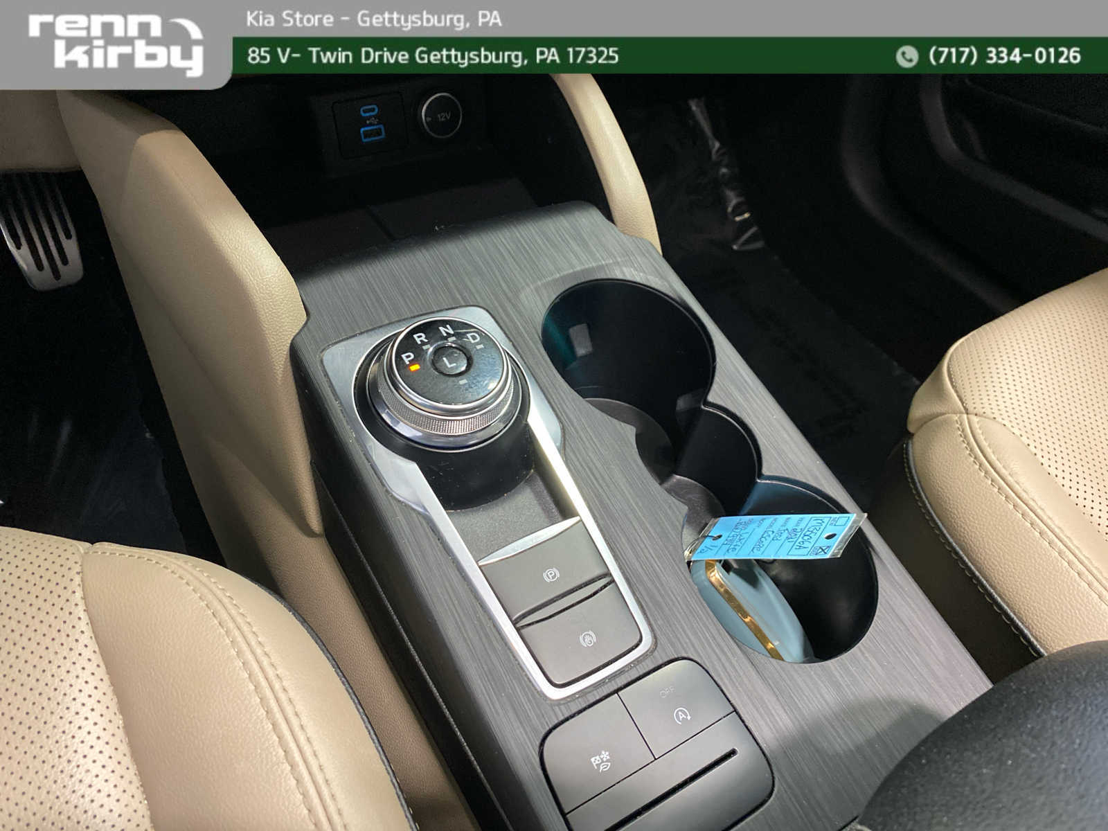 2021 Ford Escape SEL photo 4